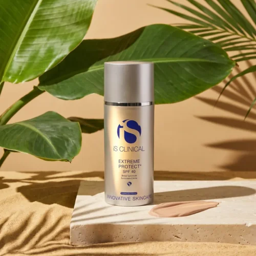 iS CLINICAL Extreme Protect SPF 40 PerfecTint Beige