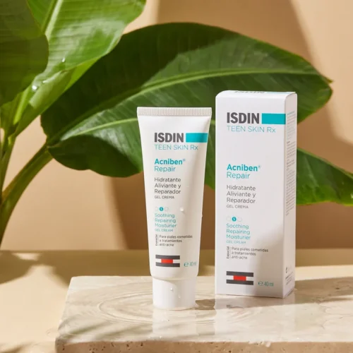 ISDIN Acniben Repair Gel Cream studio photo
