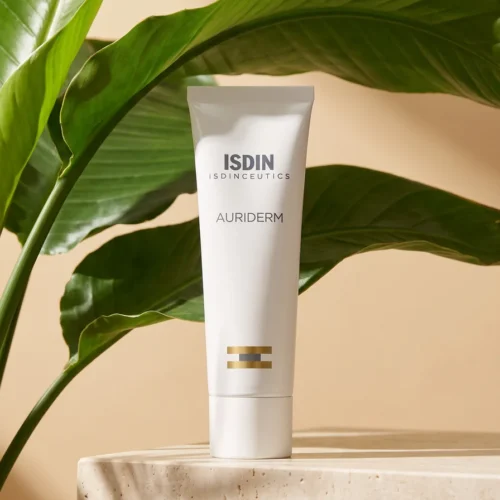 ISDIN Isdinceutics Auriderm studio photo