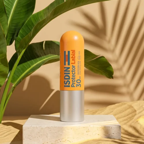 ISDIN Protector Labial Lip Balm SPF 30 studio photo